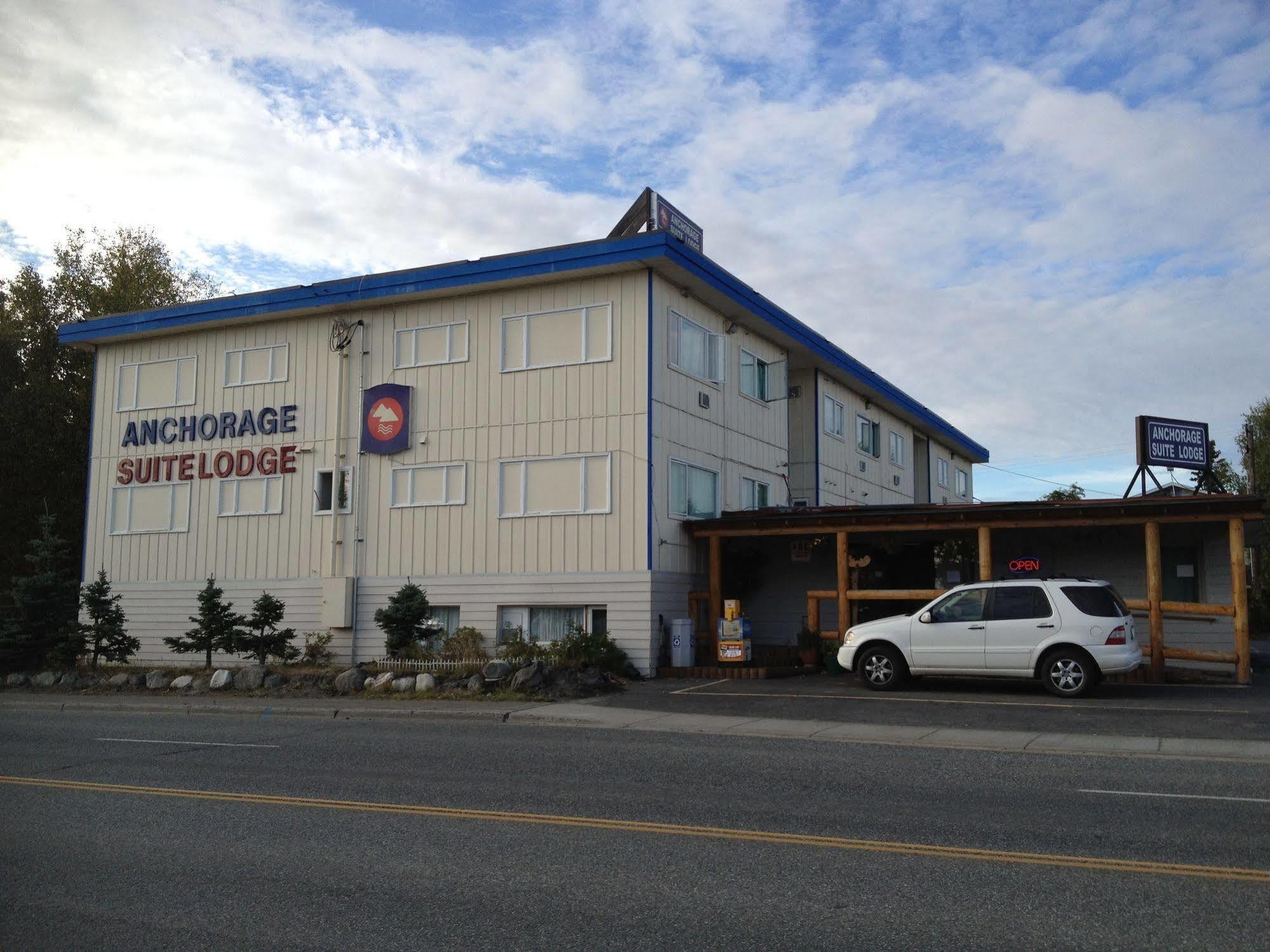 Anchorage Suite Lodge Exterior photo